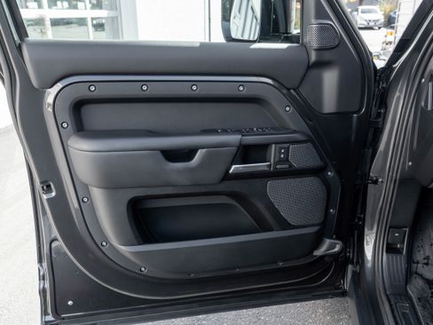 Used 2023 Land Rover Defender 110 Carpathian Edition AWD/4WD image 10