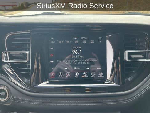 Used 2022 Dodge Durango SXT image 17