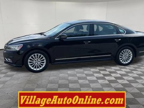 Used 2016 Volkswagen Passat 1.8T SE w/ Lighting Package (P06) FWD image 42