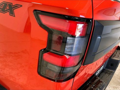 Used 2025 Nissan Frontier PRO-4X image 38