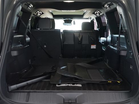 Used 2026 Lexus GX 550 w/ Accessory Package (2T) AWD/4WD image 28