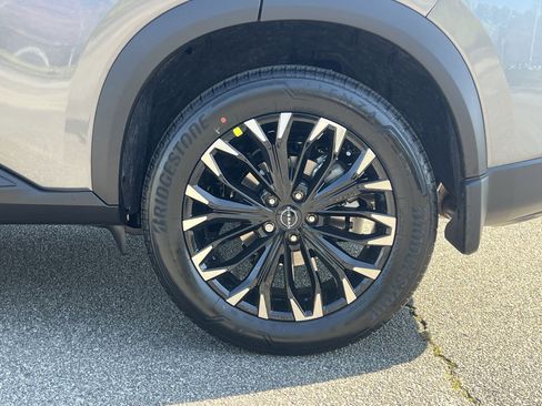 New 2026 Nissan Rogue SV image 29