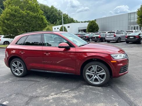Used 2020 Audi Q5 2.0T Premium Plus w/ Premium Plus Package AWD/4WD image 6