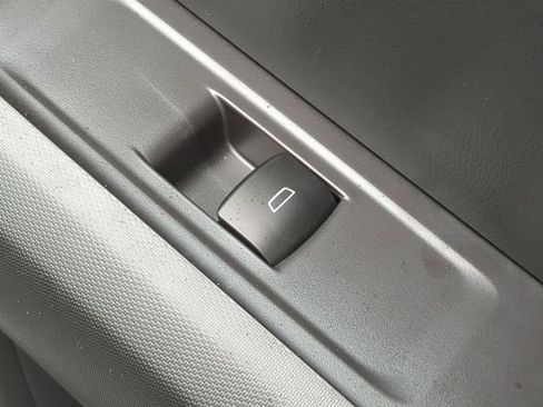 New 2026 GMC Canyon Elevation w/ Convenience Package image 44