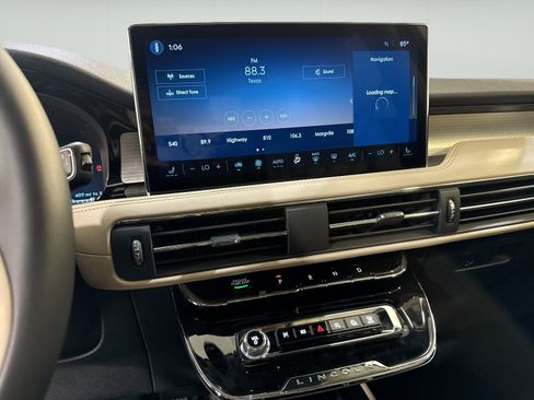 New 2026 Lincoln Corsair Premiere FWD image 17