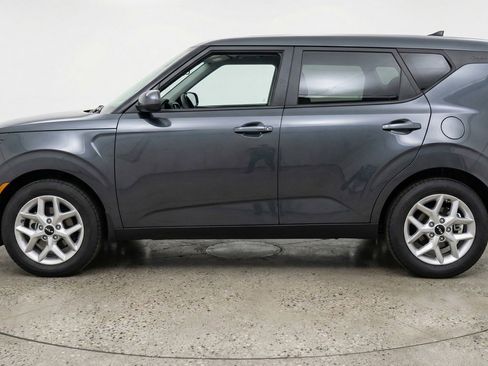 Used 2025 Kia Soul LX w/ LX Technology Package FWD image 3