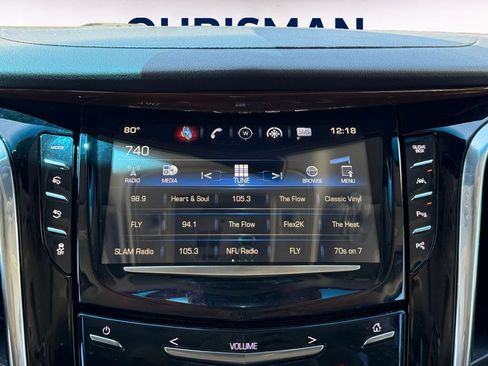 Used 2017 Cadillac Escalade Luxury AWD/4WD image 14