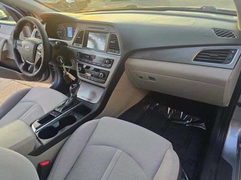 Used 2016 Hyundai Sonata SE image 24
