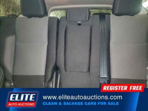 Used 2019 Ford Escape SE image 19