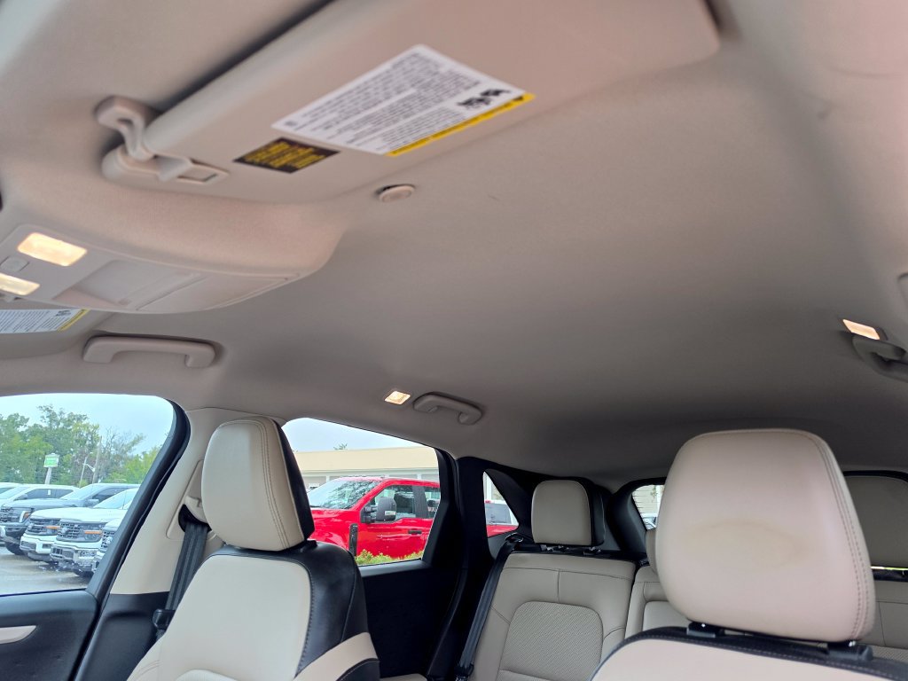 Used 2020 Ford Escape SEL FWD image 32