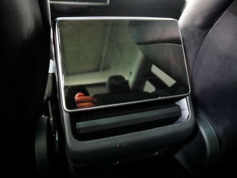 Used 2025 Tesla Model 3 Long Range RWD image 11