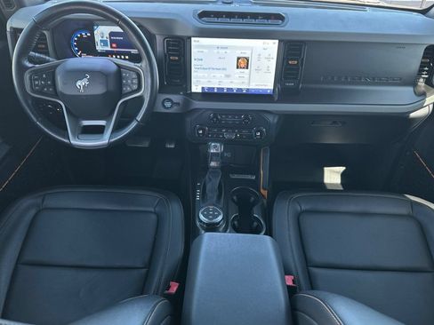 Used 2021 Ford Bronco Badlands AWD/4WD image 3