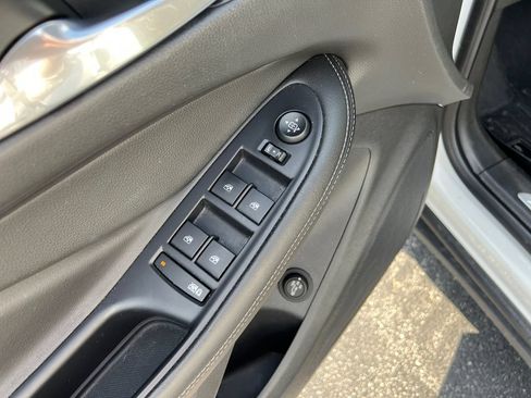 Used 2020 Buick Envision Essence AWD/4WD image 20