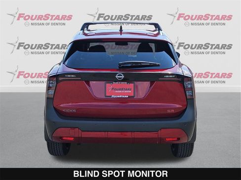 New 2026 Nissan Kicks SR w/ SR Premium Package image 5