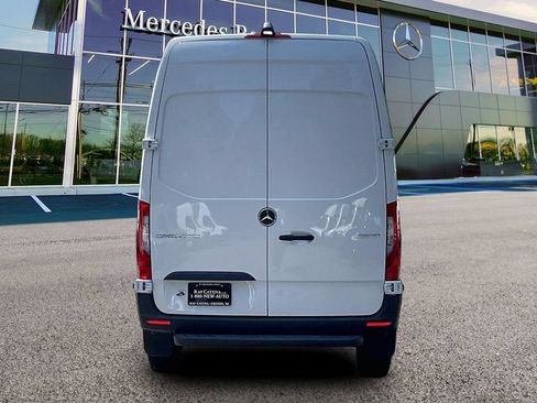 Used 2026 Mercedes-Benz Sprinter 2500 image 4