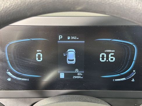 Used 2025 Kia Sportage LX image 26