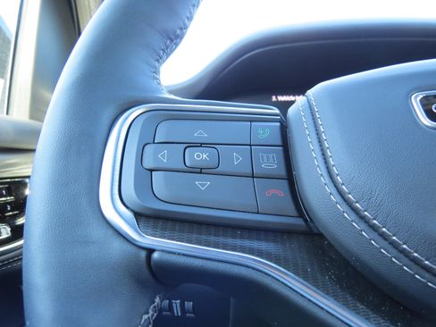 New 2026 Jeep Grand Wagoneer Summit image 22