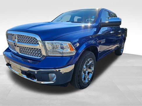 Used 2016 RAM 1500 Laramie w/ Convenience Group AWD/4WD image 4