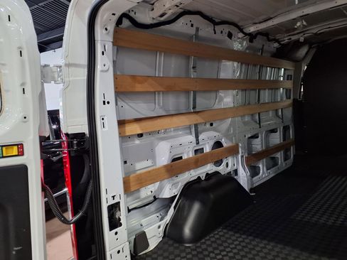 Used 2025 Ford Transit 250 Low Roof w/ Exterior Upgrade Package RWD image 18