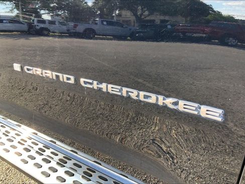 Used 2021 Jeep Grand Cherokee L Overland w/ Luxury Tech Group IV RWD image 61