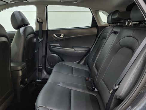 Used 2022 Hyundai Kona Limited image 16