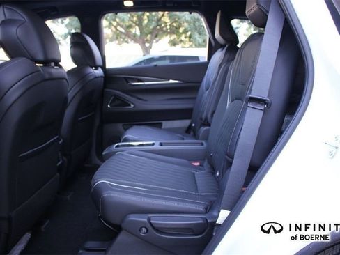 Certified 2026 INFINITI QX60 Autograph w/ Dark Cargo Package image 17