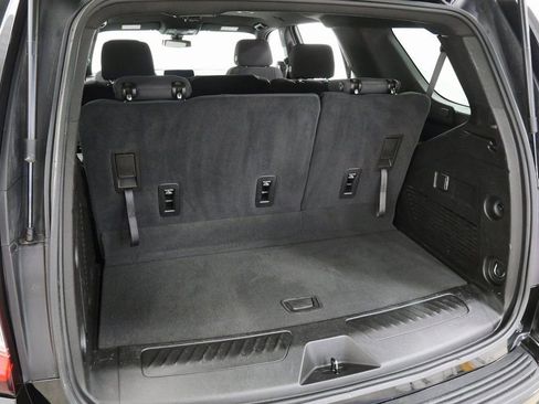 Used 2021 GMC Yukon SLE image 33