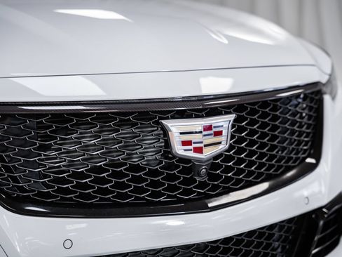 Used 2022 Cadillac CT5 V Blackwing w/ Carbon Fiber Package 2 RWD image 10