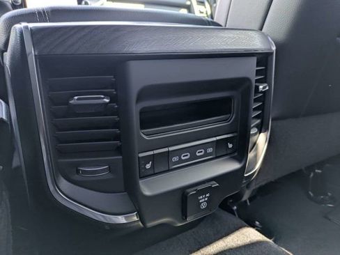 New 2026 RAM 2500 Laramie AWD/4WD image 14