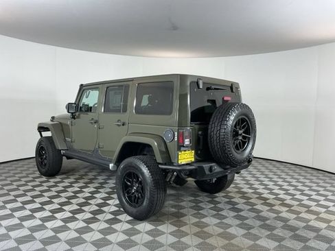 Used 2015 Jeep Wrangler Unlimited Rubicon w/ Katzkin Premium Leather Group AWD/4WD image 7