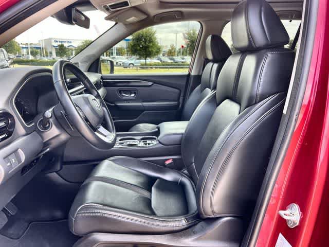 Certified 2023 Honda Pilot Touring image 11