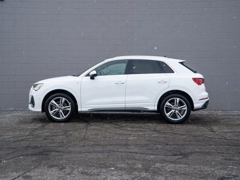 Used 2020 Audi Q3 2.0T Prestige w/ Prestige Package image 2