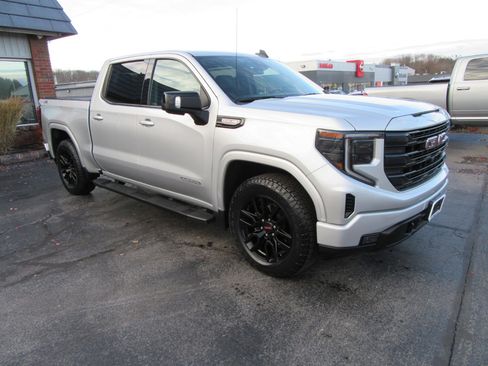 Used 2022 GMC Sierra 1500 Elevation image 15