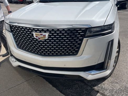 Used 2022 Cadillac Escalade ESV Premium Luxury AWD/4WD image 5