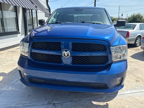 Used 2019 RAM 1500 Express RWD image 5