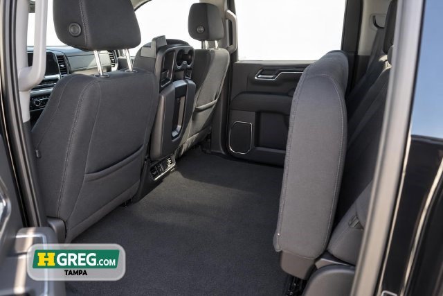 Used 2024 Chevrolet Silverado 1500 LT AWD/4WD image 12
