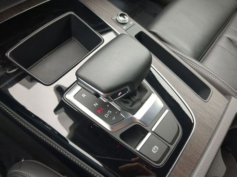 Used 2024 Audi Q5 2.0T Premium Plus image 25