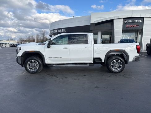 New 2026 GMC Sierra 2500 SLE w/ SLE Value Package; image 7