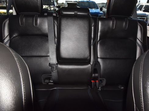 Used 2023 Jeep Wrangler Unlimited Rubicon 4xe w/ Steel Bumper Group image 21