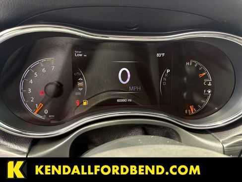 Used 2020 Jeep Grand Cherokee Laredo AWD/4WD image 14