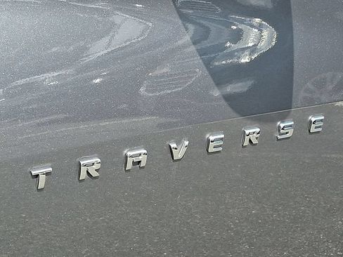 Used 2020 Chevrolet Traverse RS AWD/4WD image 32