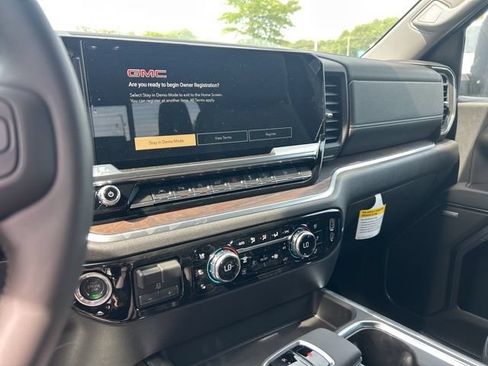 New 2026 GMC Sierra 1500 SLT w/ SLT Premium Package AWD/4WD image 27