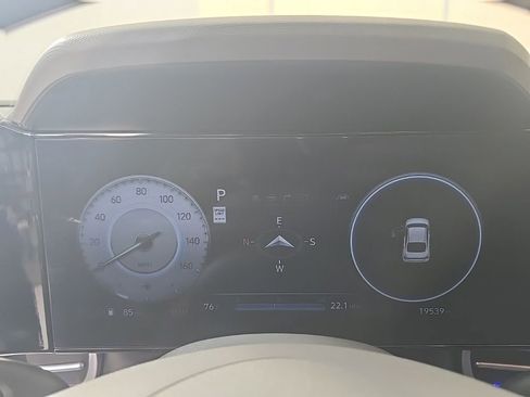 Used 2024 Hyundai Elantra SEL image 17