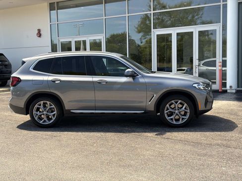 Used 2024 BMW X3 xDrive30i w/ Premium Package AWD/4WD image 4