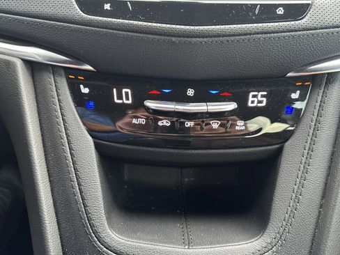 Used 2024 Cadillac XT5 Premium Luxury w/ Technology Package image 21