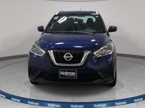 Used 2018 Nissan Kicks SV FWD image 3