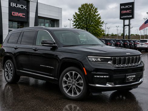Used 2021 Jeep Grand Cherokee L Overland w/ Luxury Tech Group IV AWD/4WD image 3
