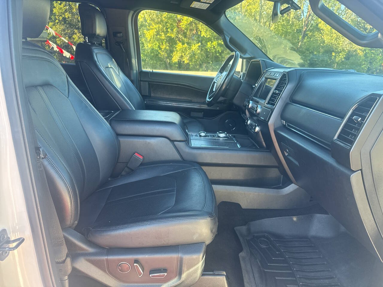 Used 2019 Ford Expedition Max Limited w/ Special Edition Package AWD/4WD image 37