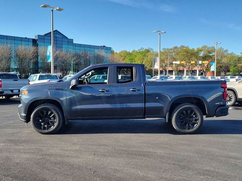 Used 2020 Chevrolet Silverado 1500 Custom w/ Custom Value Package image 14