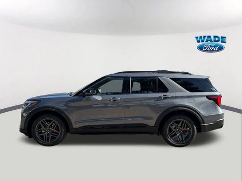 New 2026 Ford Explorer ST w/ Sun And Sound Package image 8